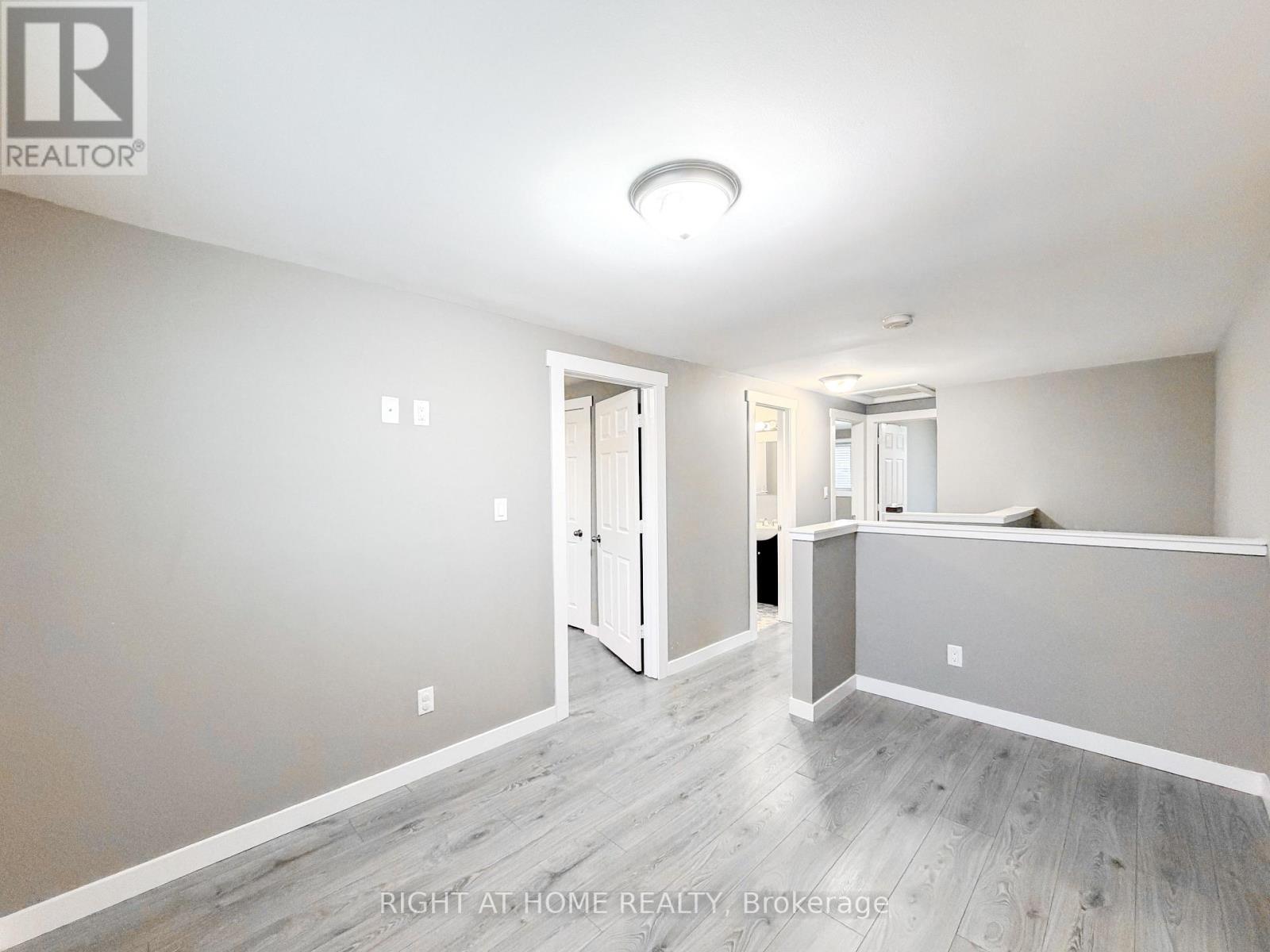 Upper - 225 Kinmount Crescent, Oshawa, Ontario  L1J 3T8 - Photo 9 - E12940054