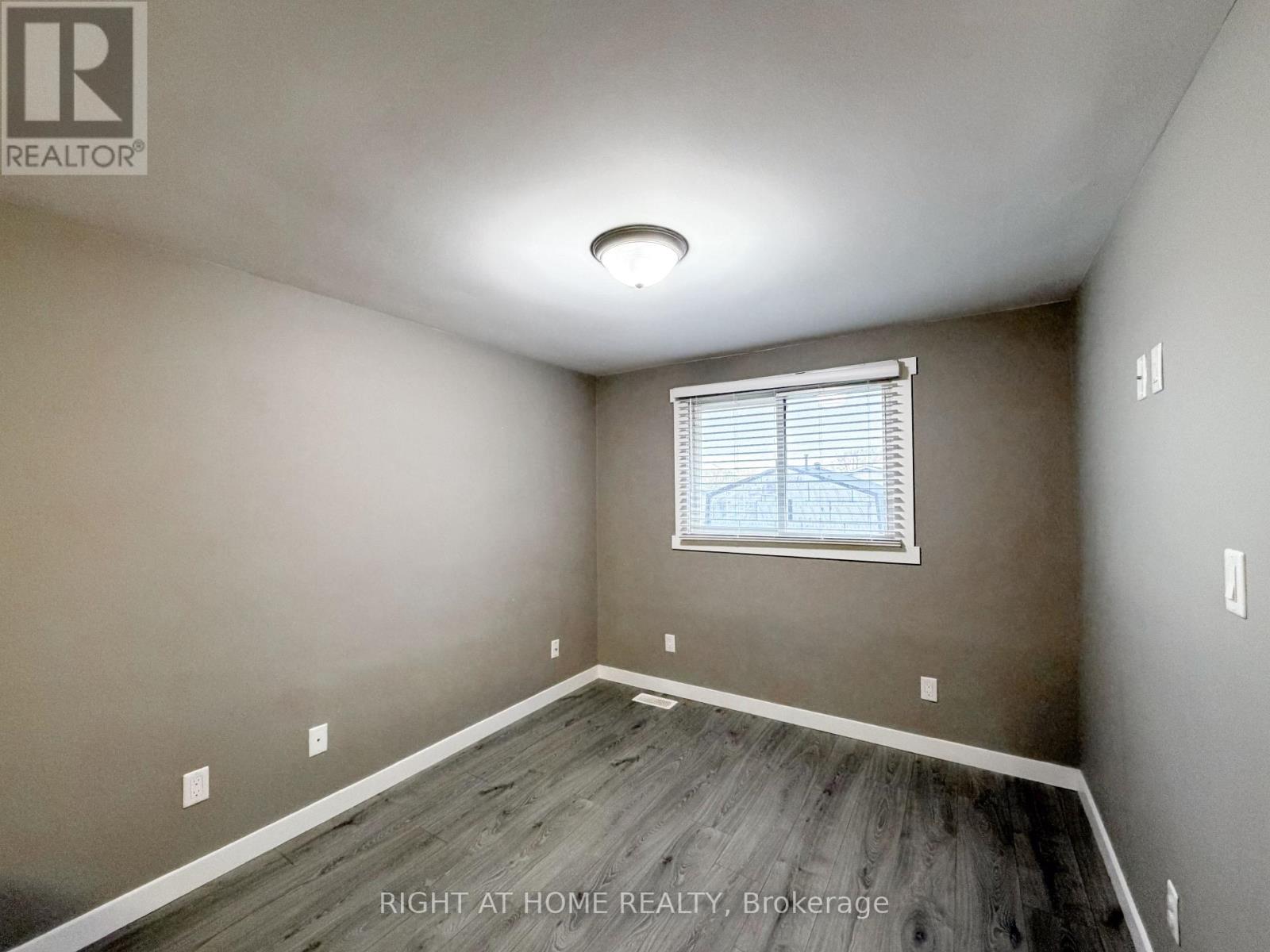 Upper - 225 Kinmount Crescent, Oshawa, Ontario  L1J 3T8 - Photo 13 - E12940054