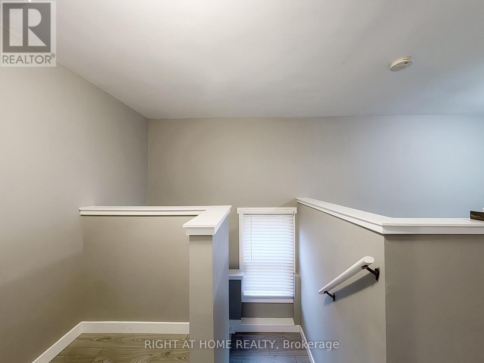 Upper - 225 Kinmount Crescent, Oshawa, Ontario  L1J 3T8 - Photo 24 - E12940054