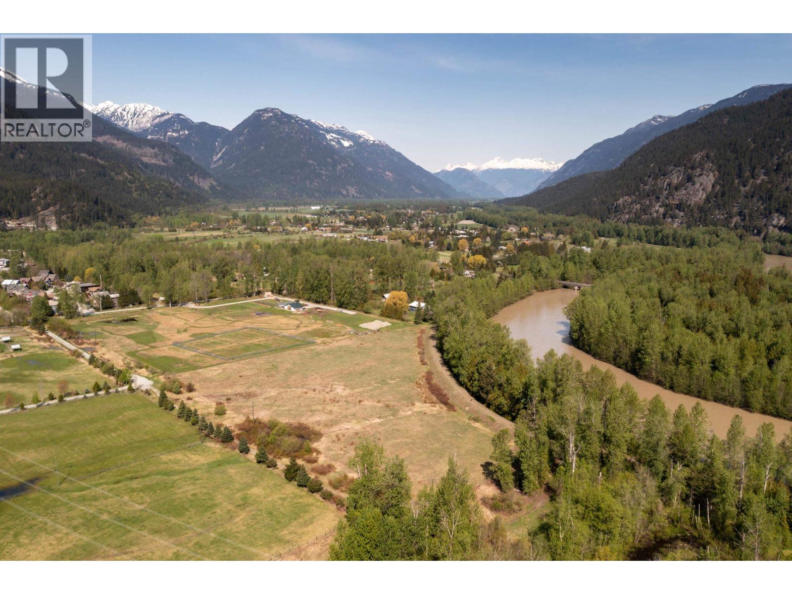 Lot 1 Fraser Road, Pemberton, British Columbia  V0N 2L0 - Photo 4 - R3120322
