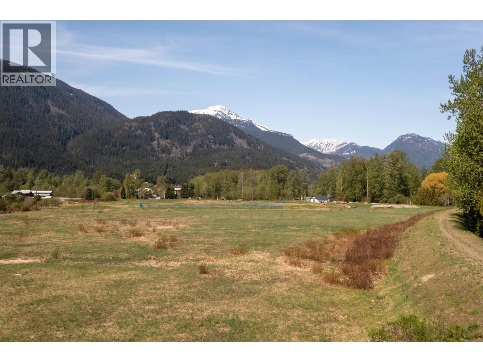 Lot 1 Fraser Road, Pemberton, British Columbia  V0N 2L0 - Photo 9 - R3120322