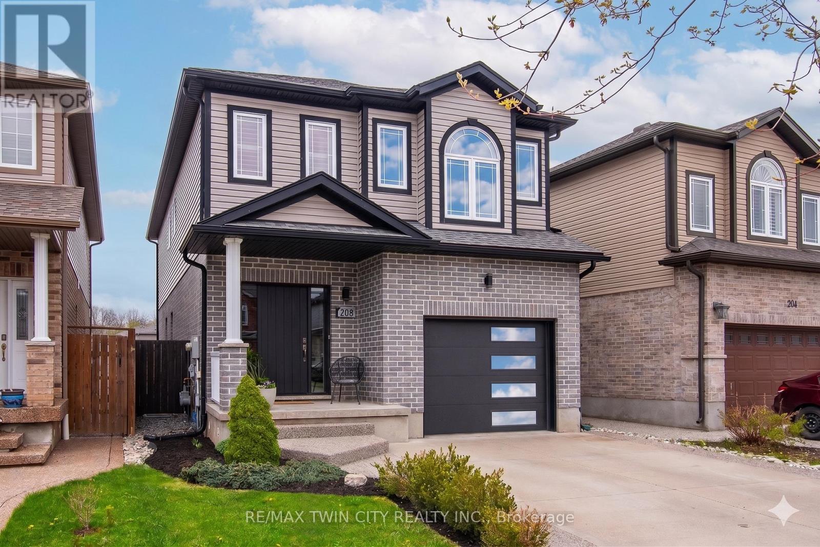 208 BIRKINSHAW ROAD, Cambridge, Ontario