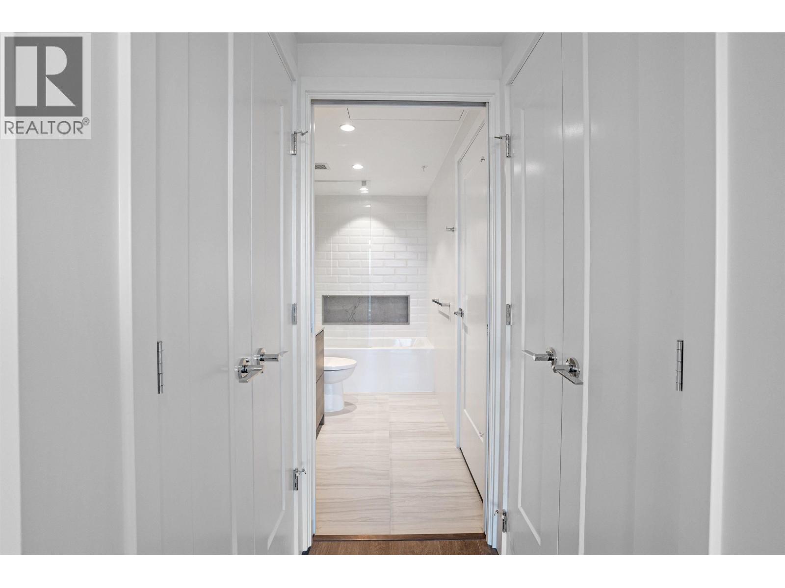 1008 1045 Austin Avenue, Coquitlam, British Columbia  V3K 0G9 - Photo 16 - R3120314