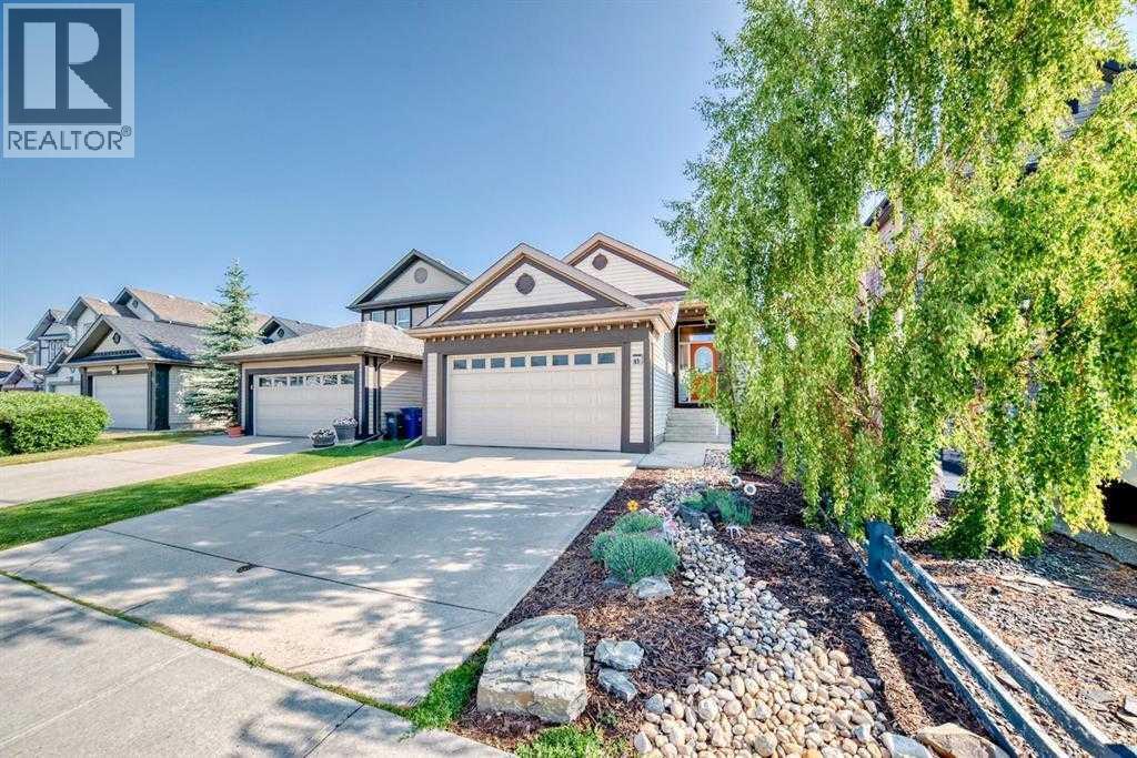 65 Sunset Heights, Cochrane, Alberta  T4C 0C7 - Photo 2 - A2283840