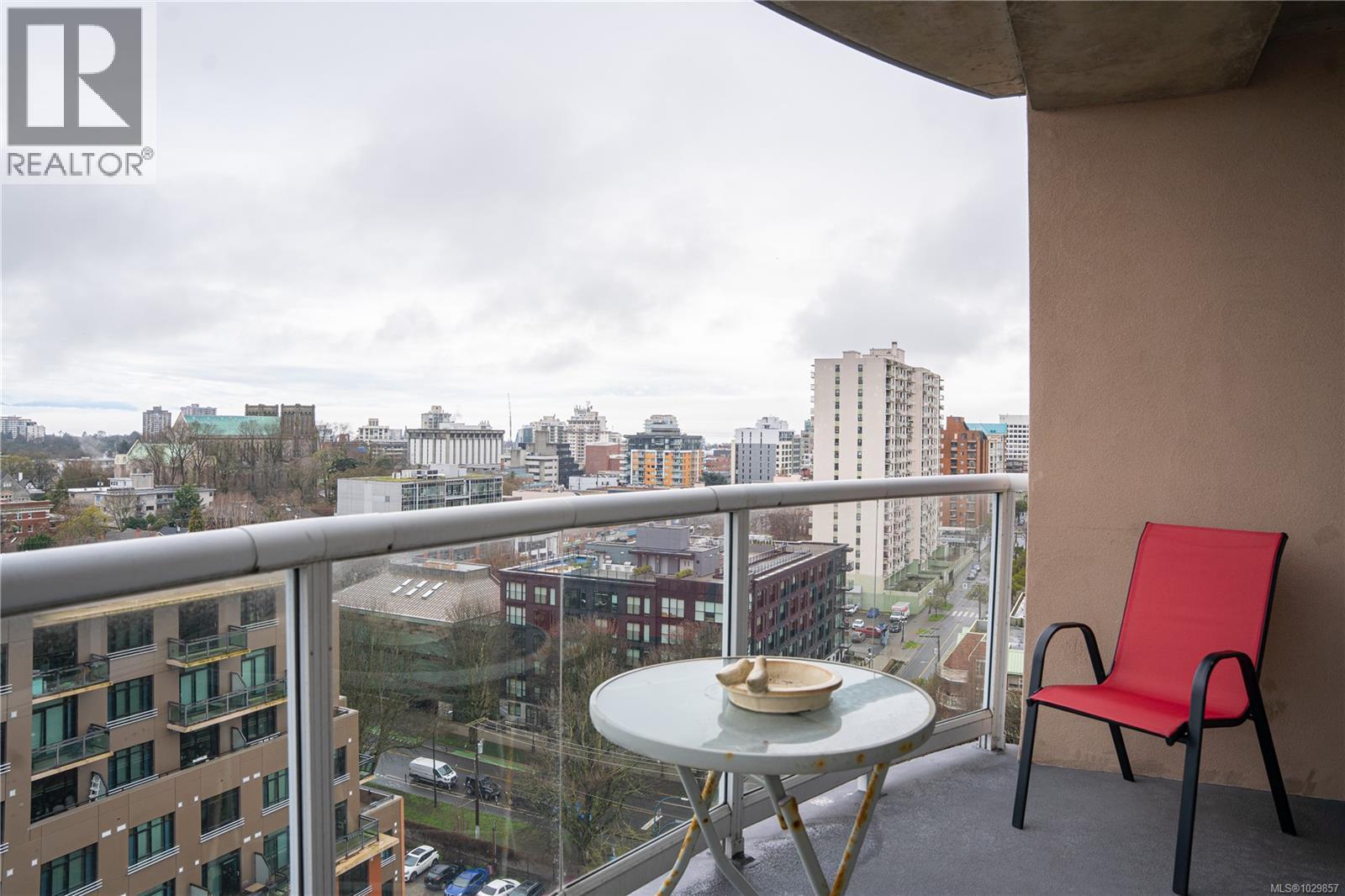 1401 1020 View St, Victoria, British Columbia  V8V 4Y4 - Photo 28 - 1029857