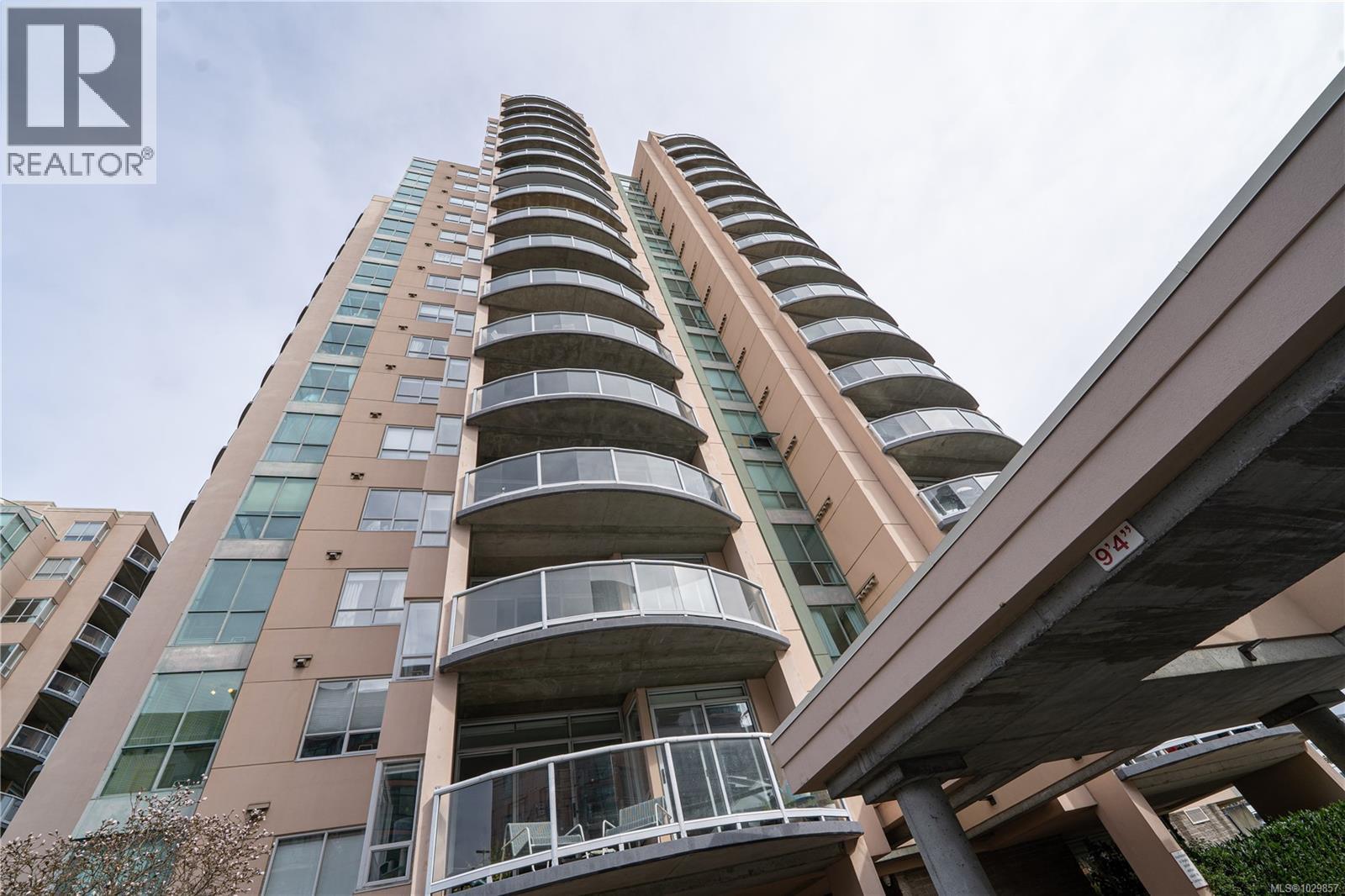 1401 1020 View St, Victoria, British Columbia  V8V 4Y4 - Photo 33 - 1029857