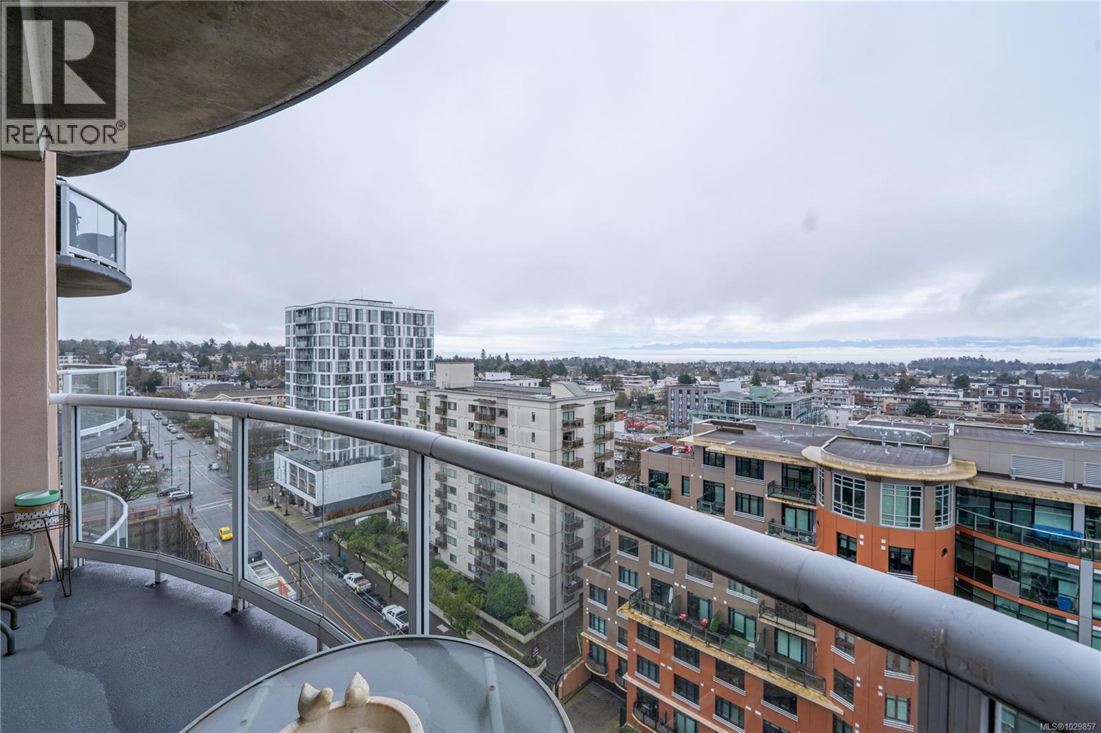 1401 1020 View St, Victoria, British Columbia  V8V 4Y4 - Photo 30 - 1029857