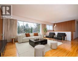 1634 ROSS ROAD, North Vancouver, British Columbia
