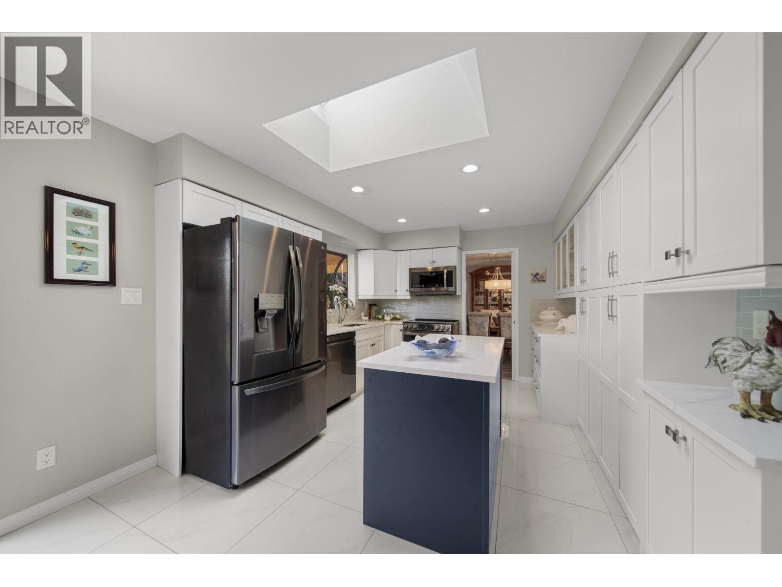745 Dansey Avenue, Coquitlam, British Columbia  V3K 3G4 - Photo 15 - R3120334