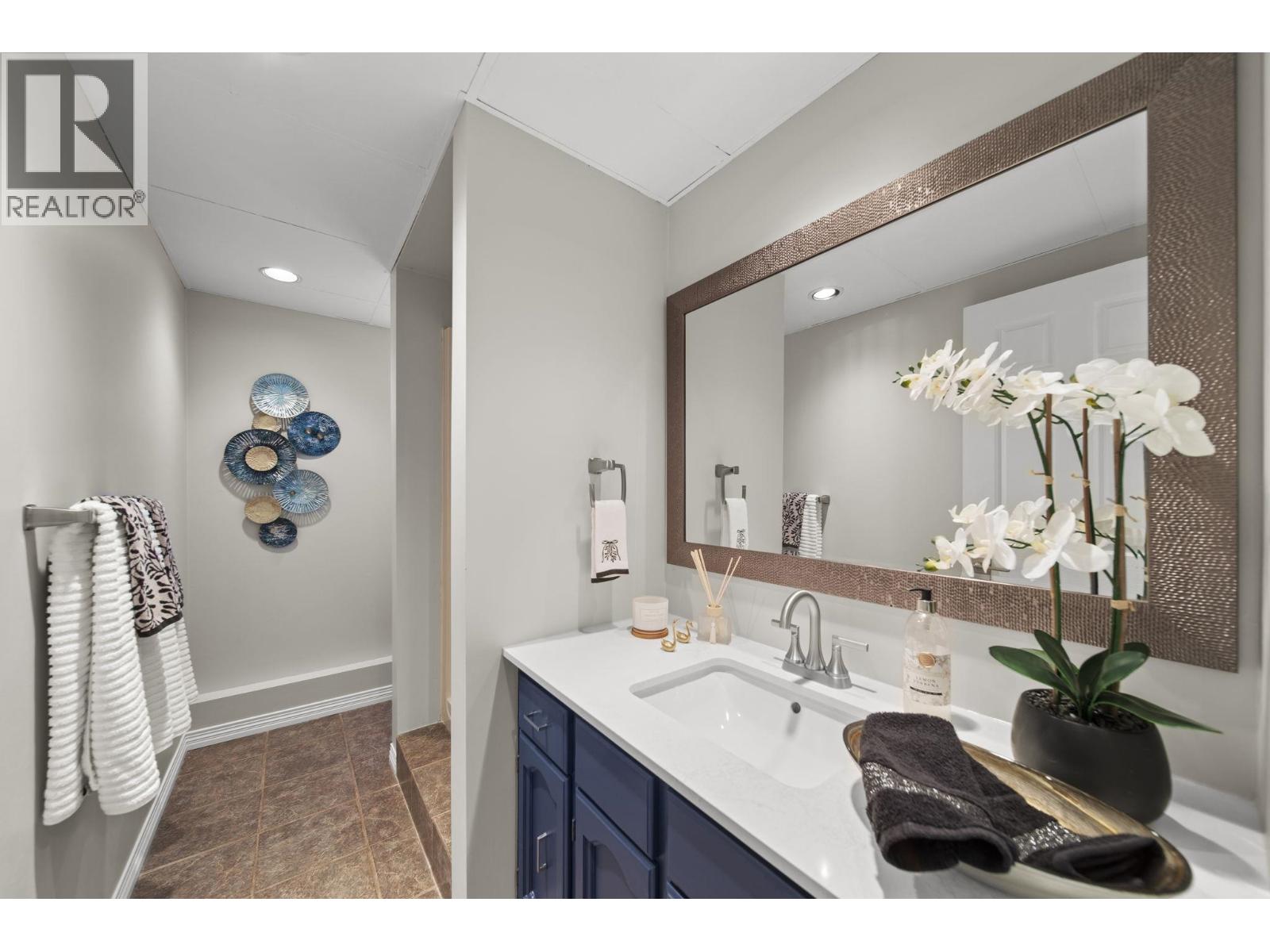 745 Dansey Avenue, Coquitlam, British Columbia  V3K 3G4 - Photo 28 - R3120334