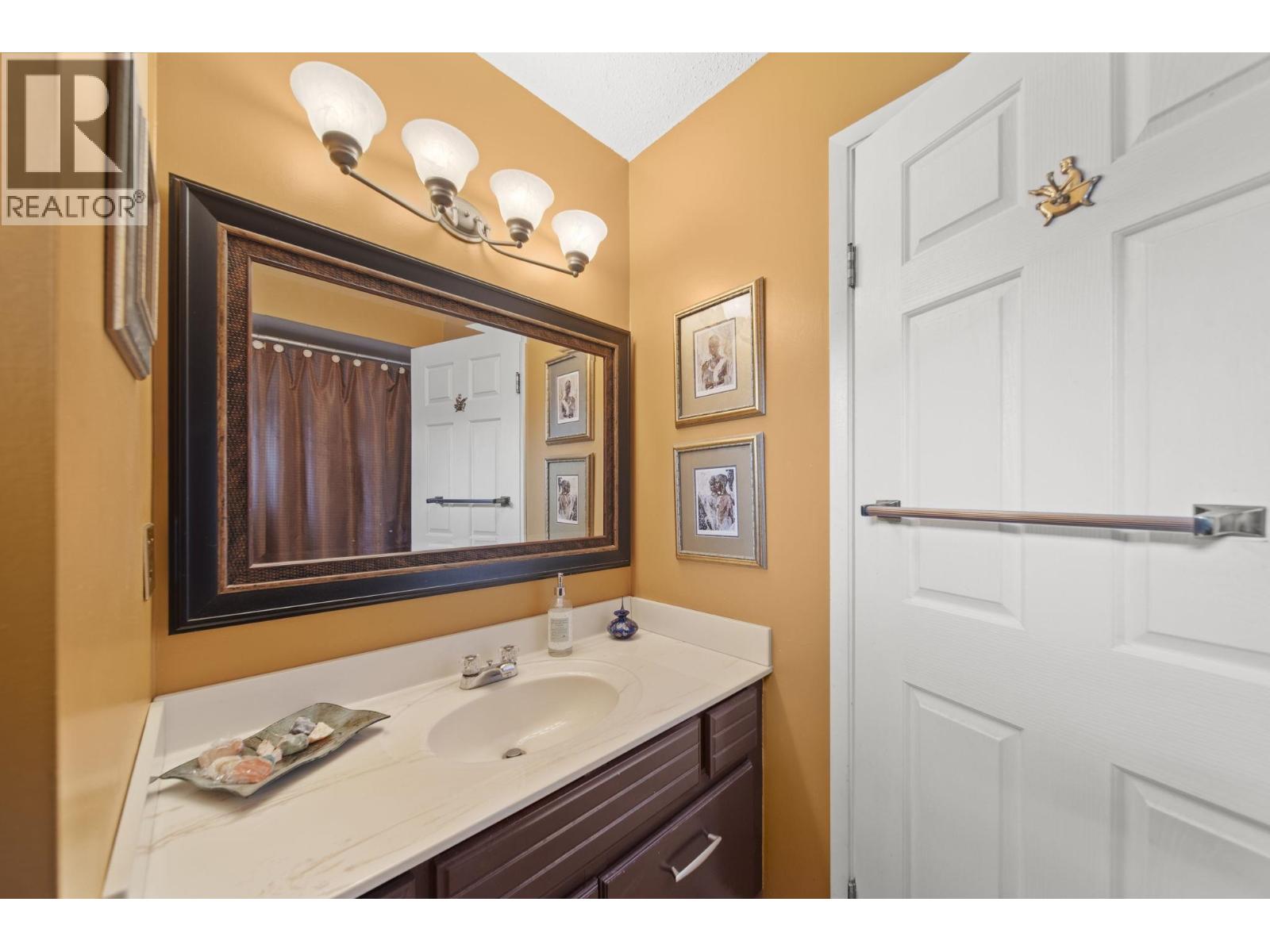 745 Dansey Avenue, Coquitlam, British Columbia  V3K 3G4 - Photo 29 - R3120334