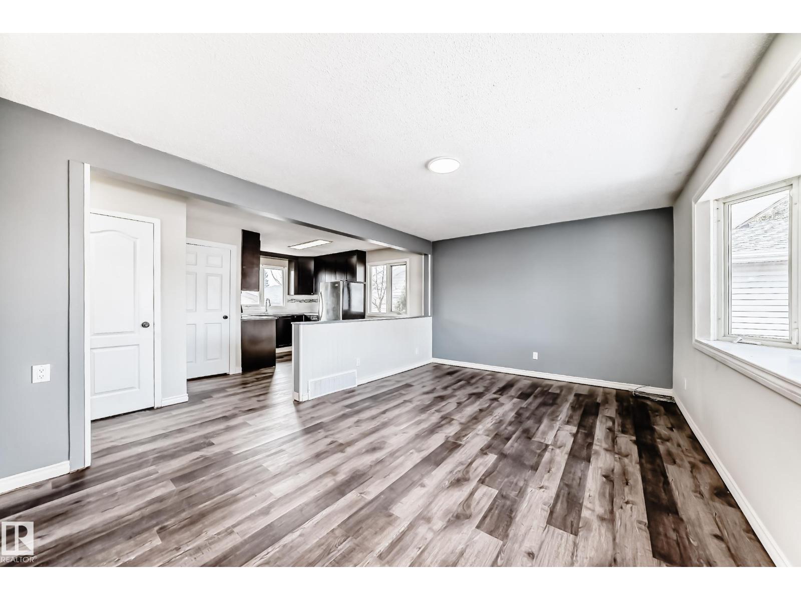 8615 42a Av Nw, Edmonton, Alberta  T6K 1E6 - Photo 13 - E4486033