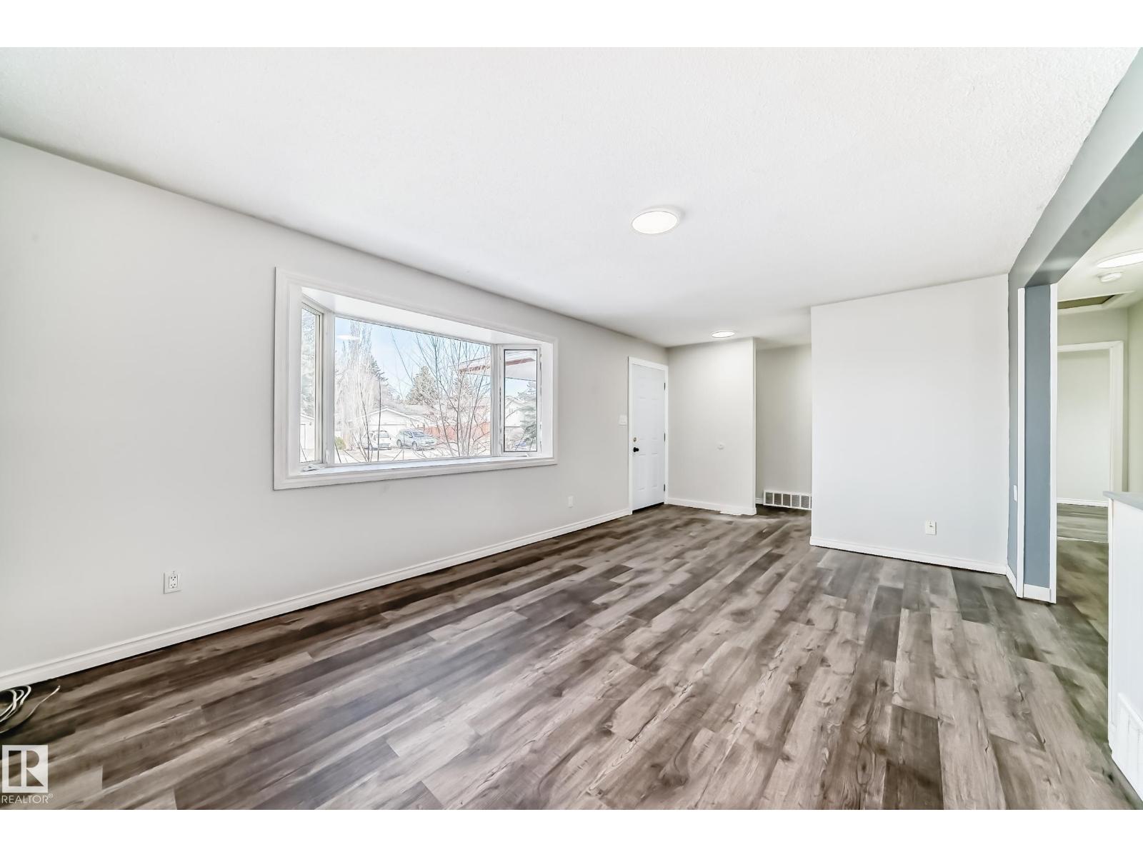 8615 42a Av Nw, Edmonton, Alberta  T6K 1E6 - Photo 15 - E4486033