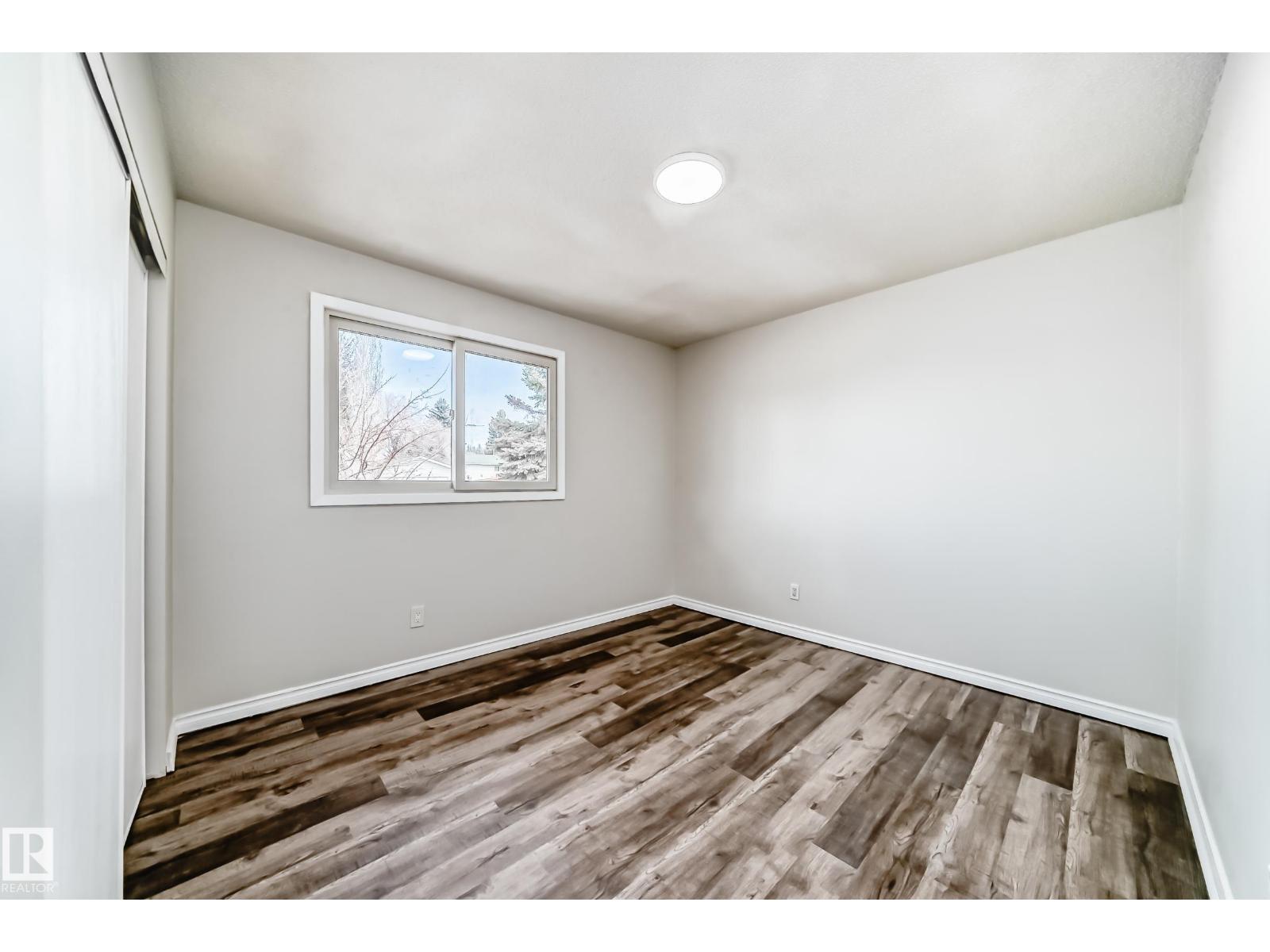 8615 42a Av Nw, Edmonton, Alberta  T6K 1E6 - Photo 24 - E4486033