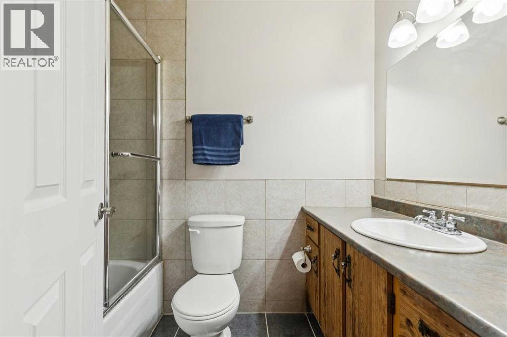 37 Ranch Glen Drive NW, Calgary, Alberta  T3G 1T2 - Photo 17 - A2299994