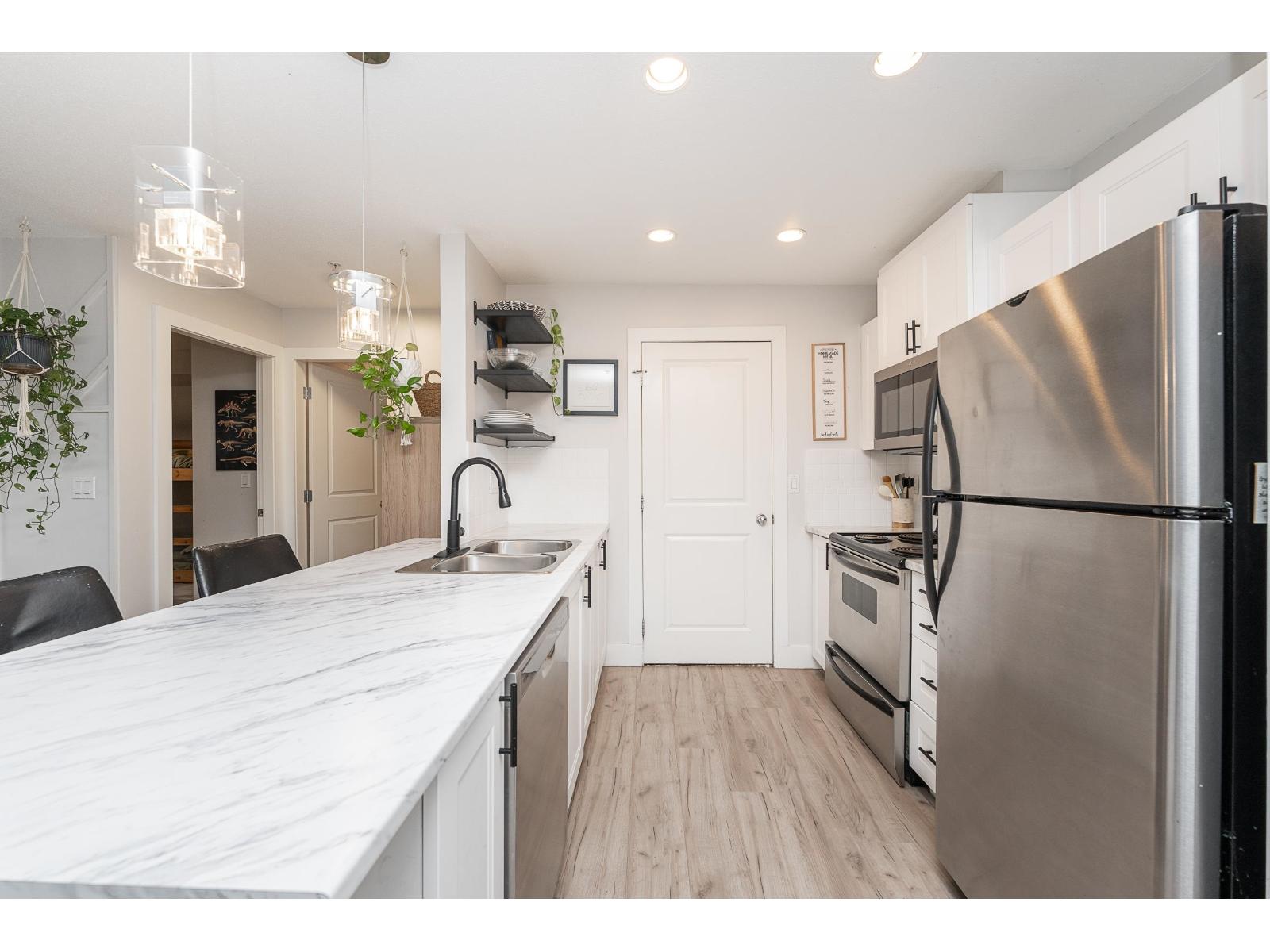 308 2581 Langdon Street, Abbotsford, British Columbia  V2T 7A3 - Photo 5 - R3115550
