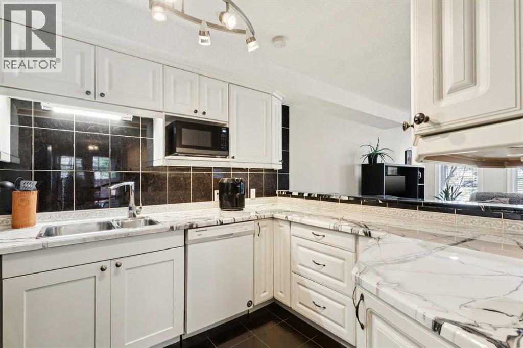 37 Ranch Glen Drive NW, Calgary, Alberta  T3G 1T2 - Photo 12 - A2299994