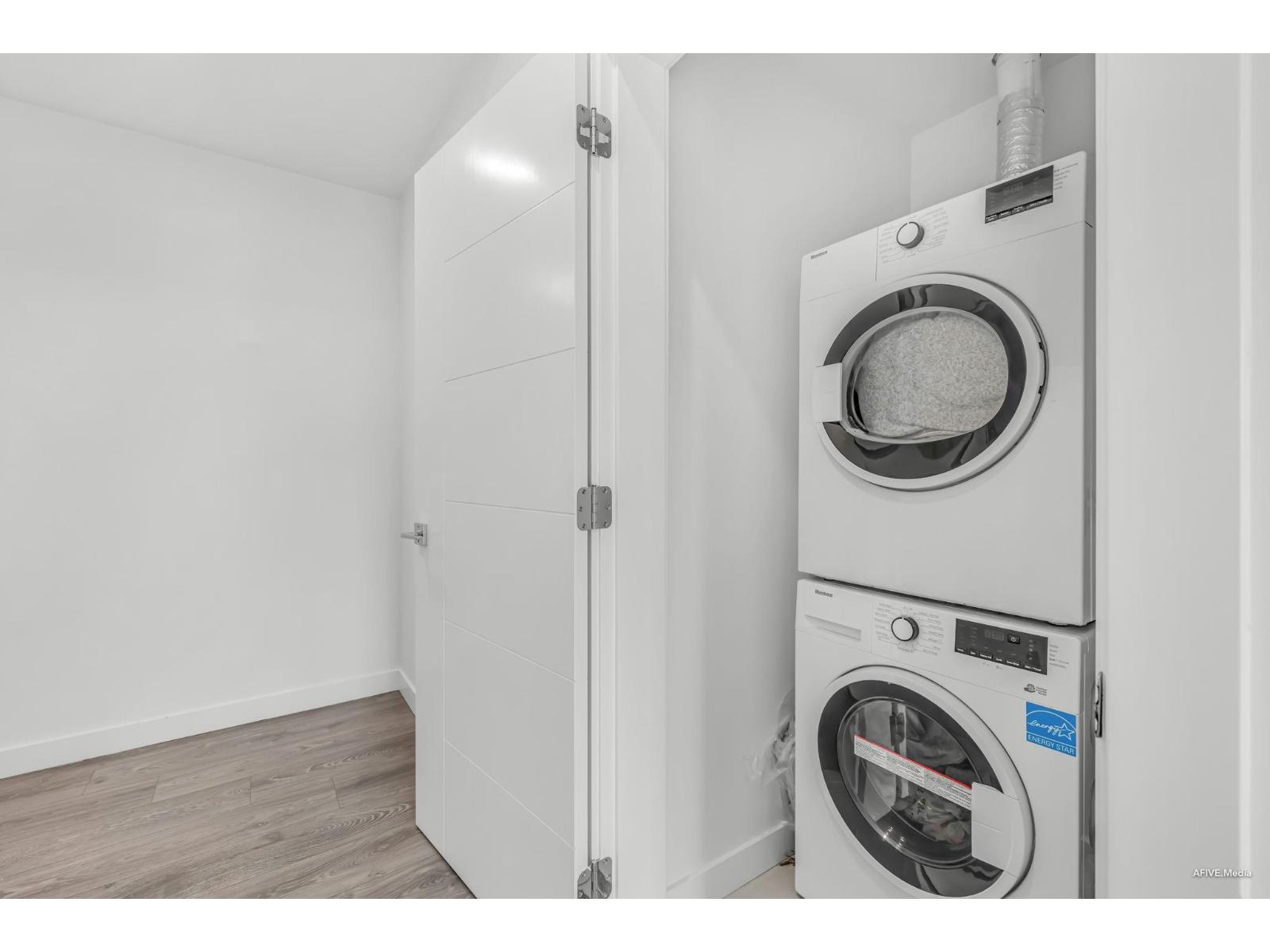 401 14225 103a Avenue, Surrey, British Columbia  V3T 0T4 - Photo 12 - R3120310