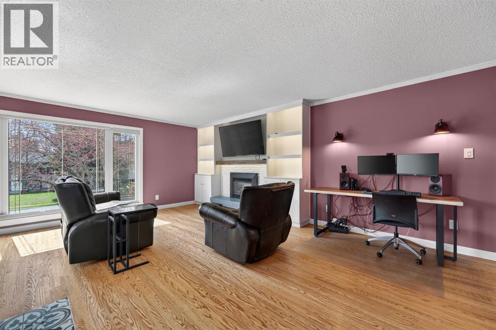 8 Slocan Road SW, Calgary, Alberta  T2W 0S8 - Photo 8 - A2308549