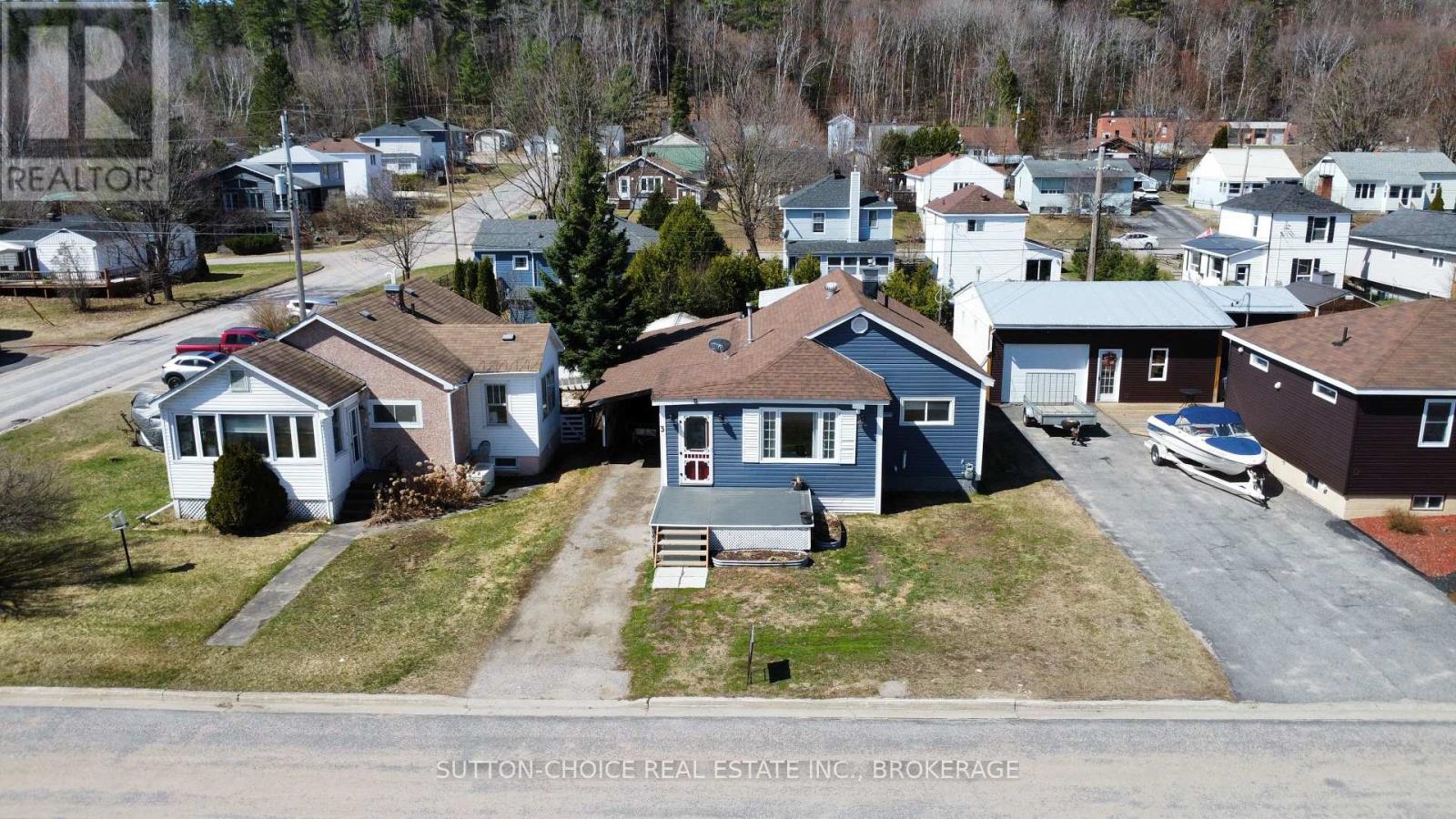 3 Pine Street, Unorganized Townships, Ontario  P0H 2J0 - Photo 2 - X12994496
