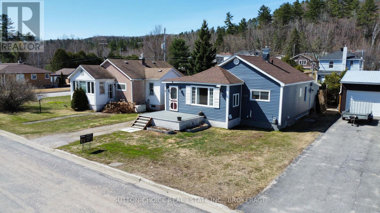 3 Pine Street, Unorganized Townships, Ontario  P0H 2J0 - Photo 3 - X12994496