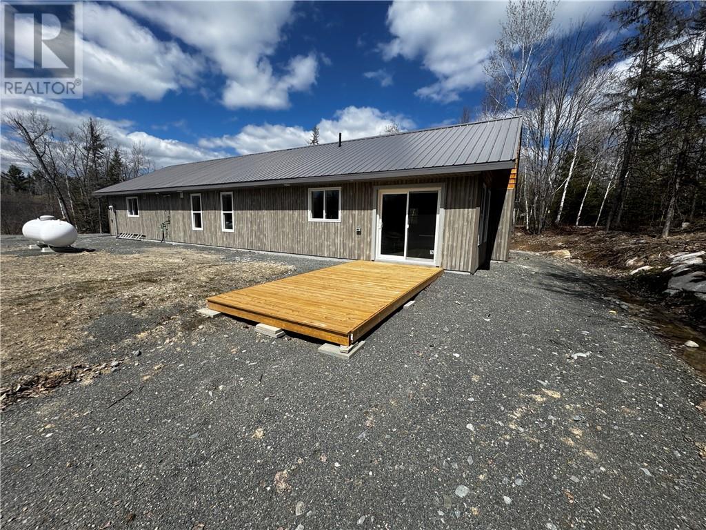 8707 Highway 535 N, Markstay, Ontario  P0M 2G0 - Photo 2 - 2126351