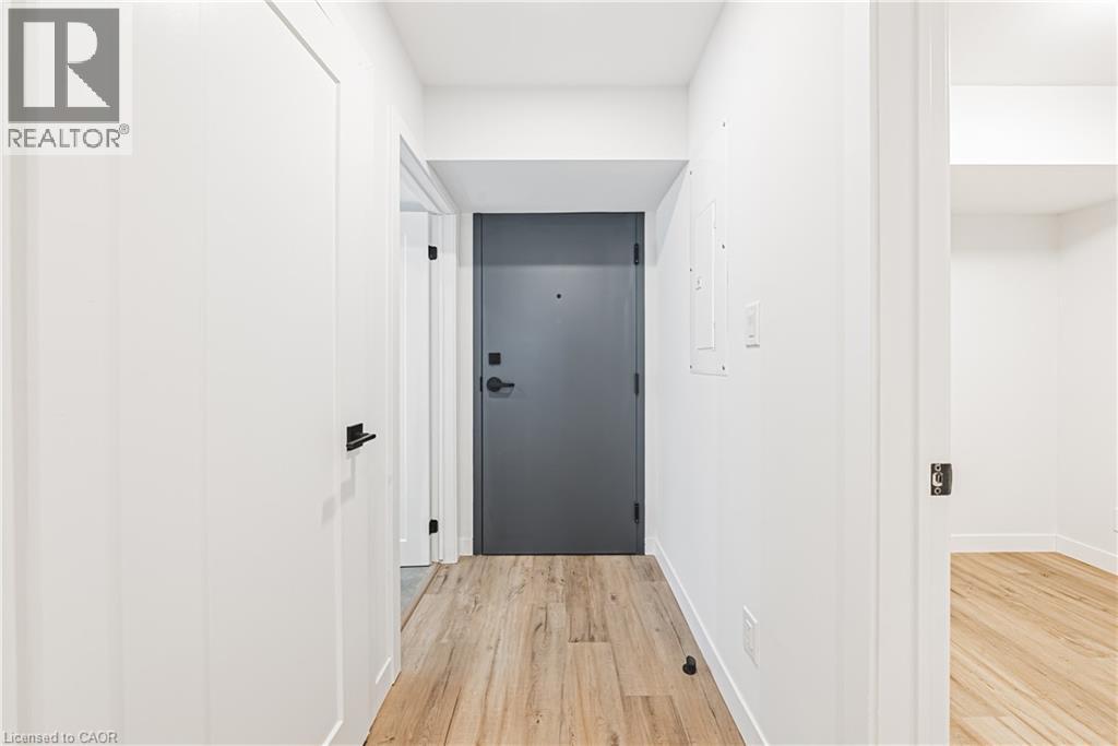 555 Sanatorium Road Unit# 104, Hamilton, Ontario  L9C 2B1 - Photo 3 - 40827617