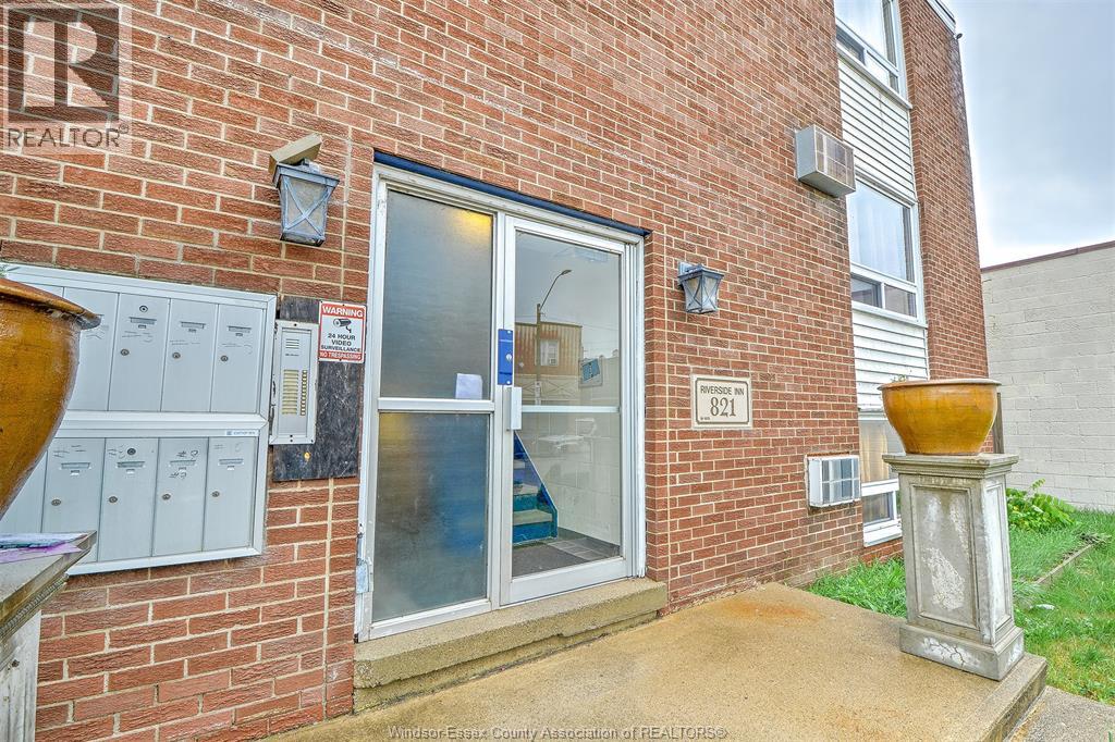 821 Pillette Unit# 7, Windsor, Ontario  N8Y 3B4 - Photo 2 - 26008363