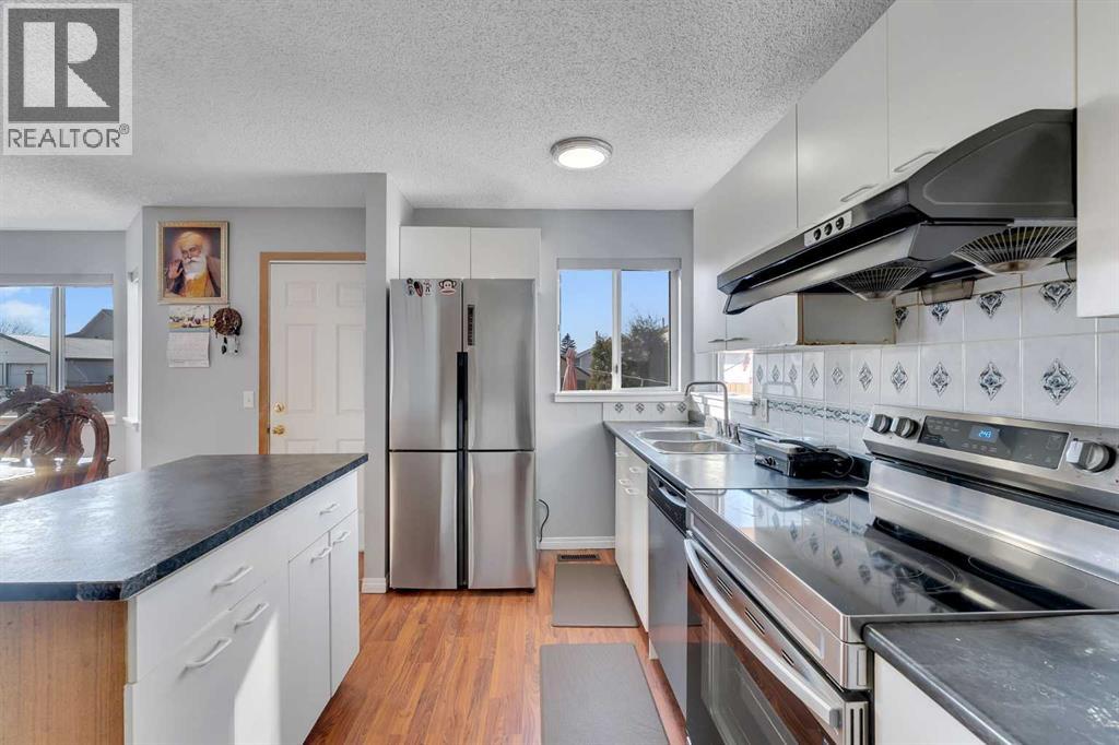 3790 Catalina Boulevard NE, Calgary, Alberta  T1Y 6Y2 - Photo 11 - A2288083