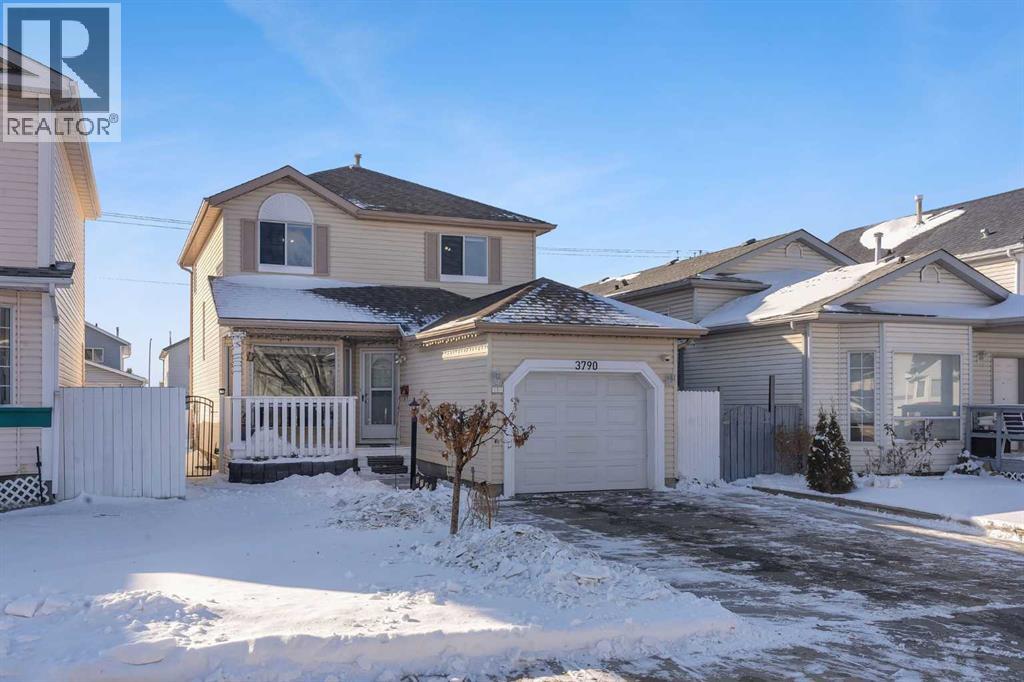 3790 Catalina Boulevard NE, Calgary, Alberta  T1Y 6Y2 - Photo 2 - A2288083