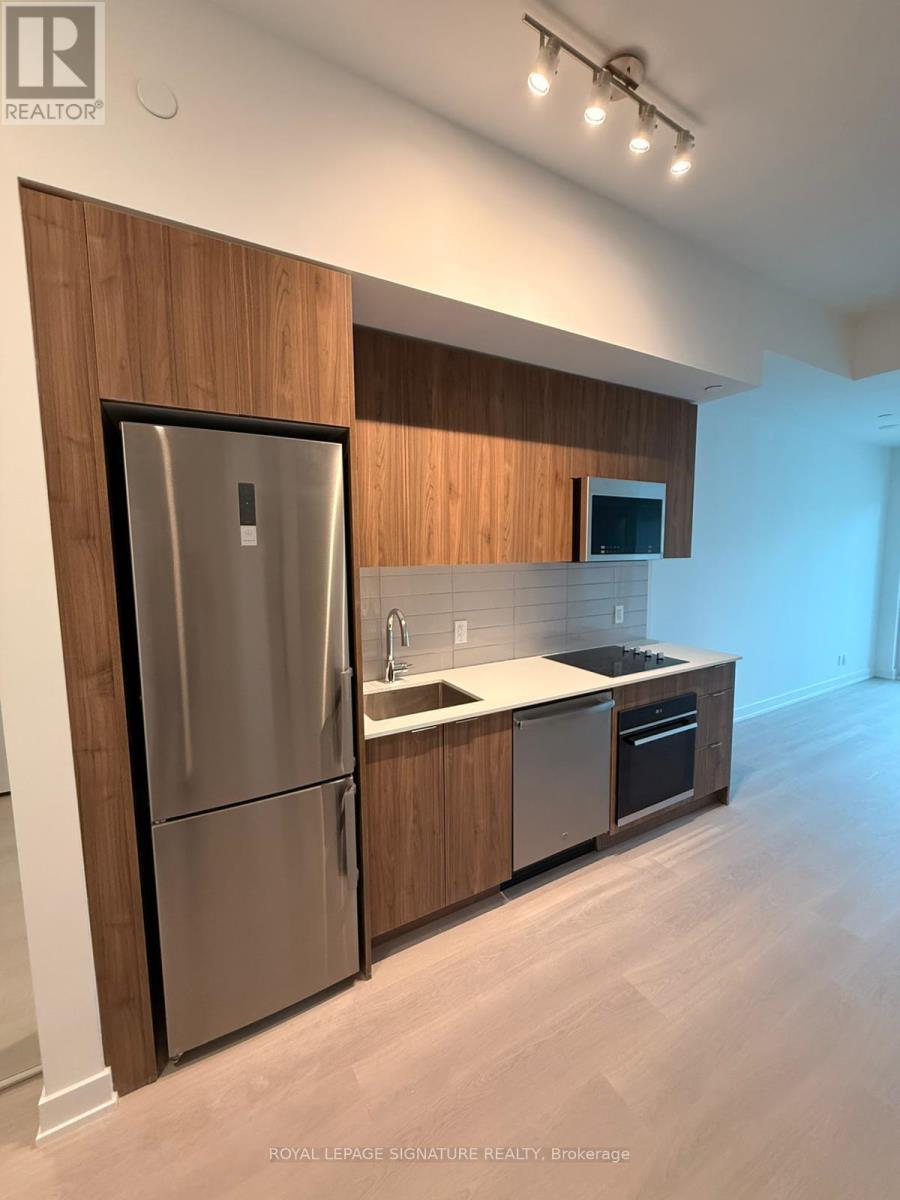310 - 743 Warden Avenue, Toronto, Ontario  M1L 4A8 - Photo 3 - E13055712