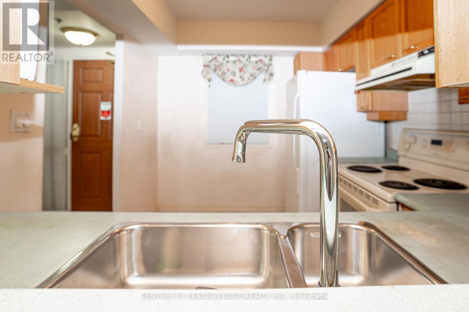 210 - 115 Bonis Avenue, Toronto, Ontario  M1T 3S4 - Photo 14 - E13077746