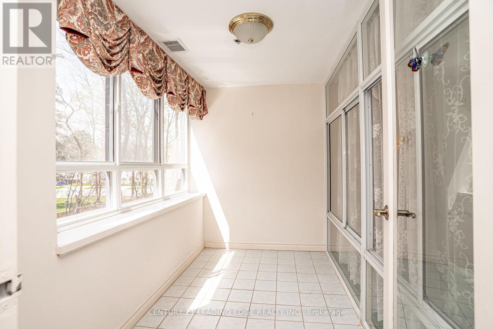 210 - 115 Bonis Avenue, Toronto, Ontario  M1T 3S4 - Photo 18 - E13077746