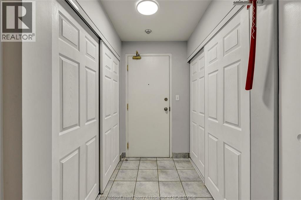 540 Ouellette Unit# 7b, Windsor, Ontario  N9A 1B7 - Photo 2 - 26010274