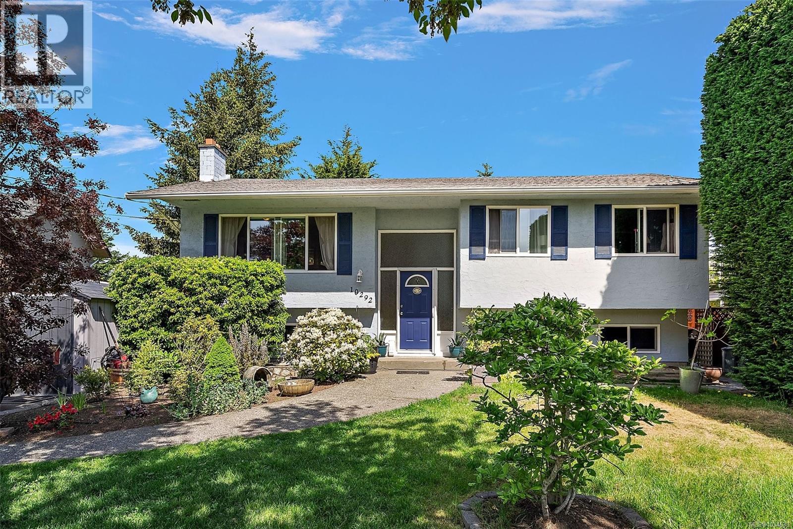 10292 Godfrey Pl, Sidney, British Columbia