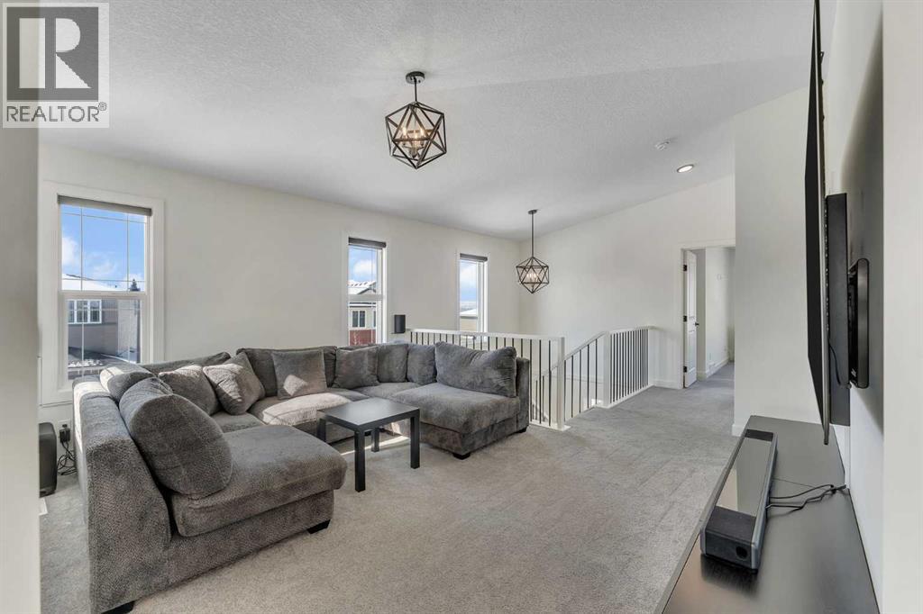 325 Crestmont Drive SW, Calgary, Alberta  T3B 6G9 - Photo 22 - A2294613