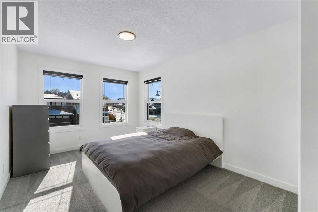 325 Crestmont Drive SW, Calgary, Alberta  T3B 6G9 - Photo 30 - A2294613