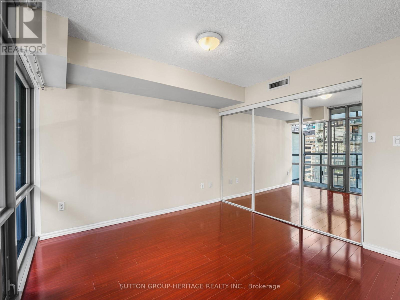 610 - 37 Grosvenor Street, Toronto, Ontario  M4Y 3G5 - Photo 12 - C13092158