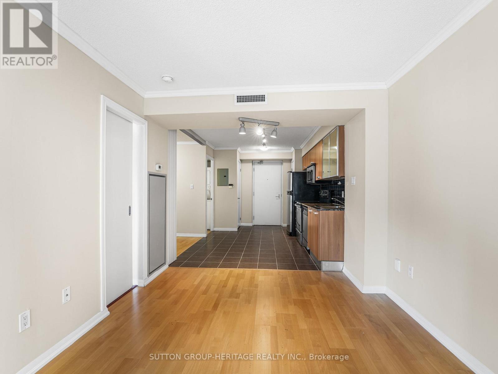 610 - 37 Grosvenor Street, Toronto, Ontario  M4Y 3G5 - Photo 8 - C13092158