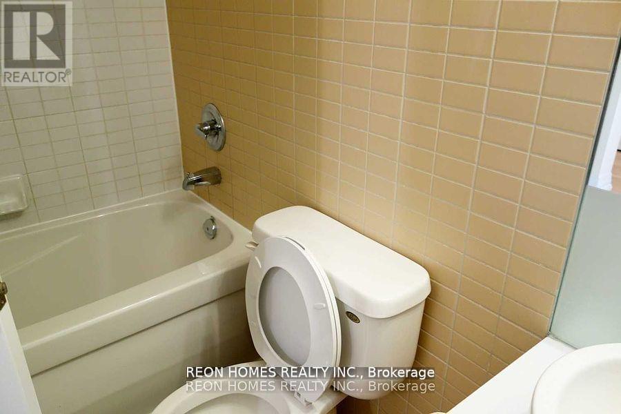 1402 - 21 Carlton Street, Toronto, Ontario  M5B 1L2 - Photo 6 - C13092188