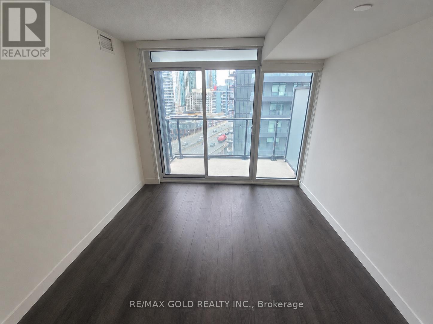1603 - 70 Queens Wharf Road, Toronto, Ontario  M5V 0J2 - Photo 10 - C13092234
