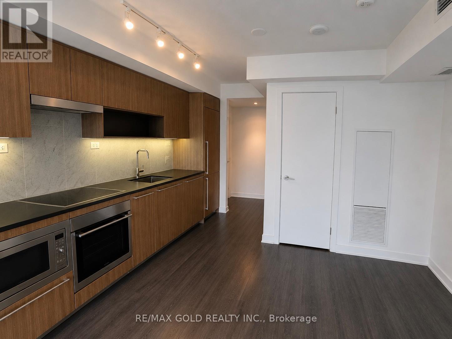 1603 - 70 Queens Wharf Road, Toronto, Ontario  M5V 0J2 - Photo 4 - C13092234