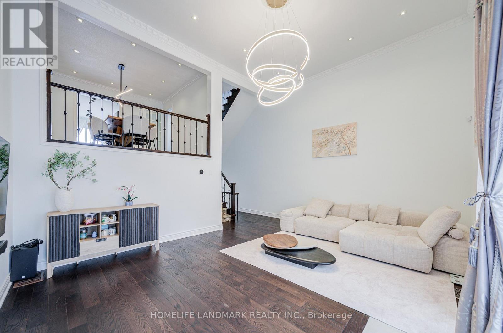 53 Chipwood Crescent, Toronto, Ontario  M2J 3X6 - Photo 5 - C13092248
