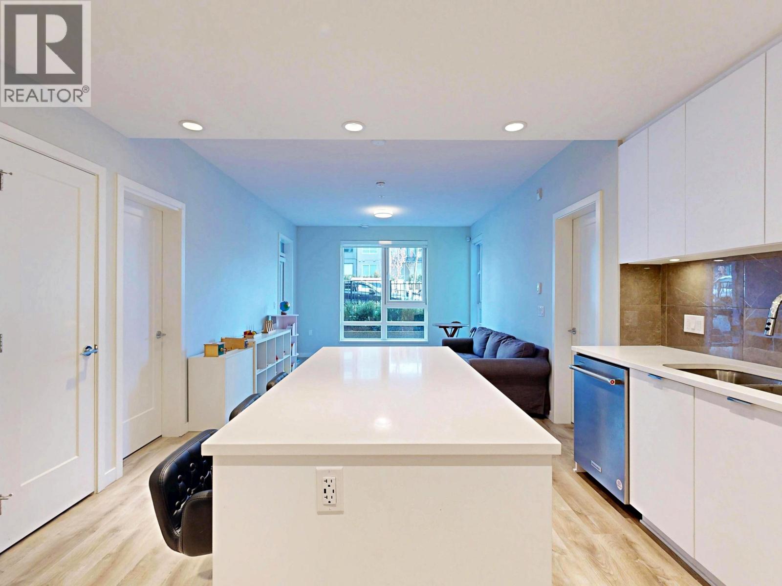 208 615 Cottonwood Avenue, Coquitlam, British Columbia  V3J 2S5 - Photo 7 - R3103873