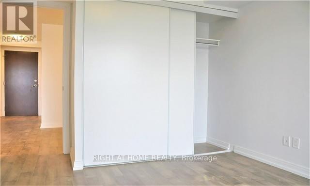 809 - 151 Village Green Square, Toronto, Ontario  M1S 0K5 - Photo 6 - E13092176