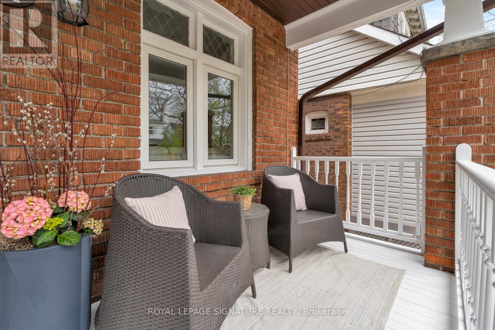 41 Firstrbooke Road, Toronto, Ontario  M4E 2L2 - Photo 3 - E13092186