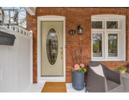 41 FIRSTBROOKE ROAD, Toronto, Ontario