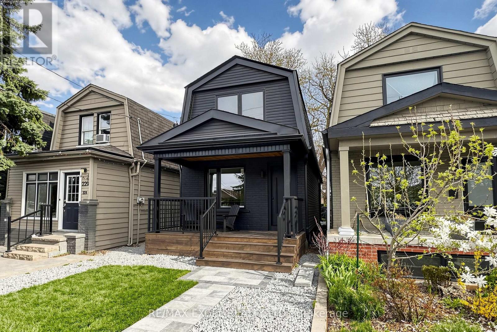 227 Donlands Avenue, Toronto, Ontario  M4J 3P9 - Photo 2 - E13092230