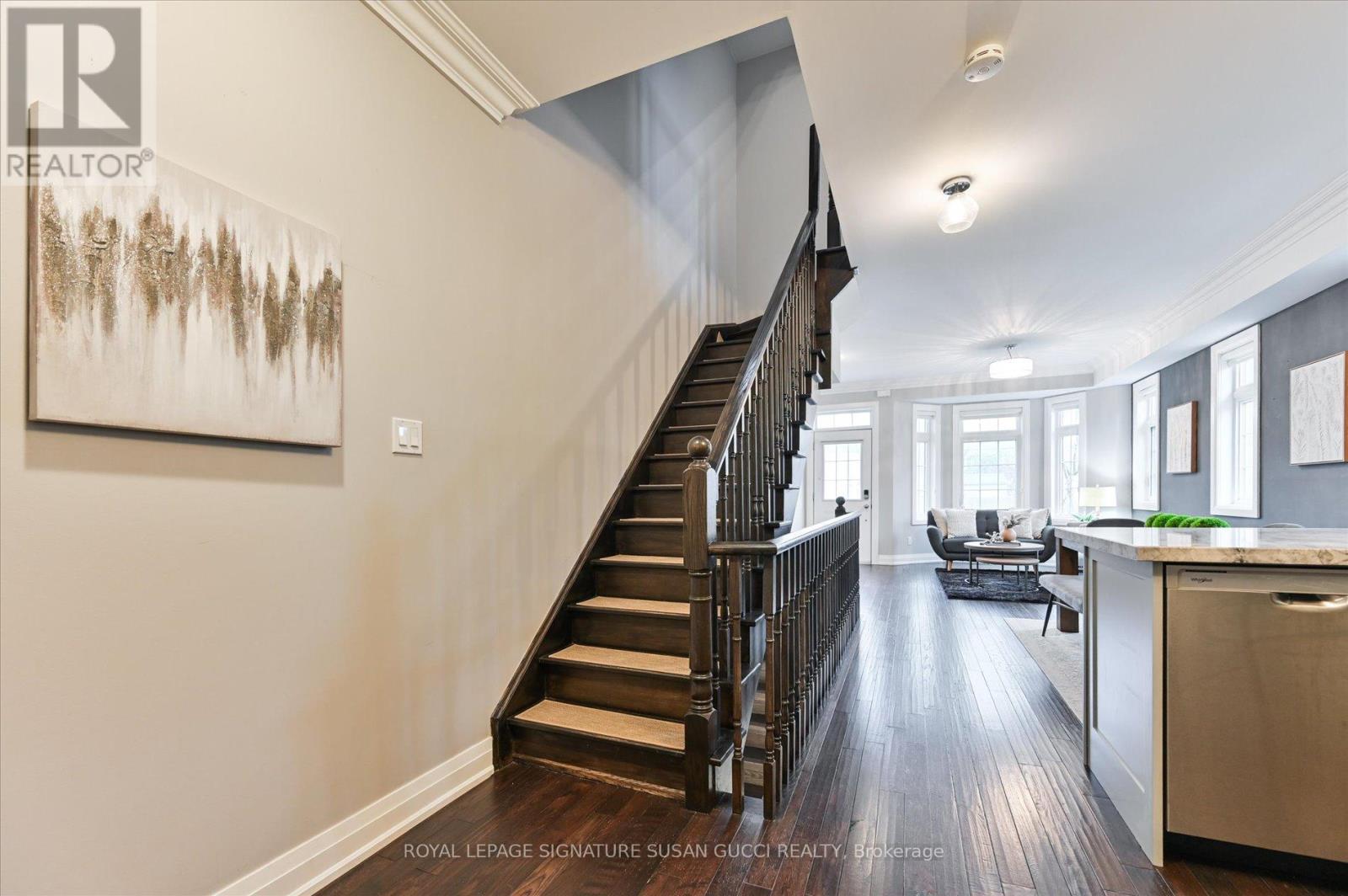 2833 St. Clair Avenue E, Toronto, Ontario  M4B 1N3 - Photo 13 - E13092250
