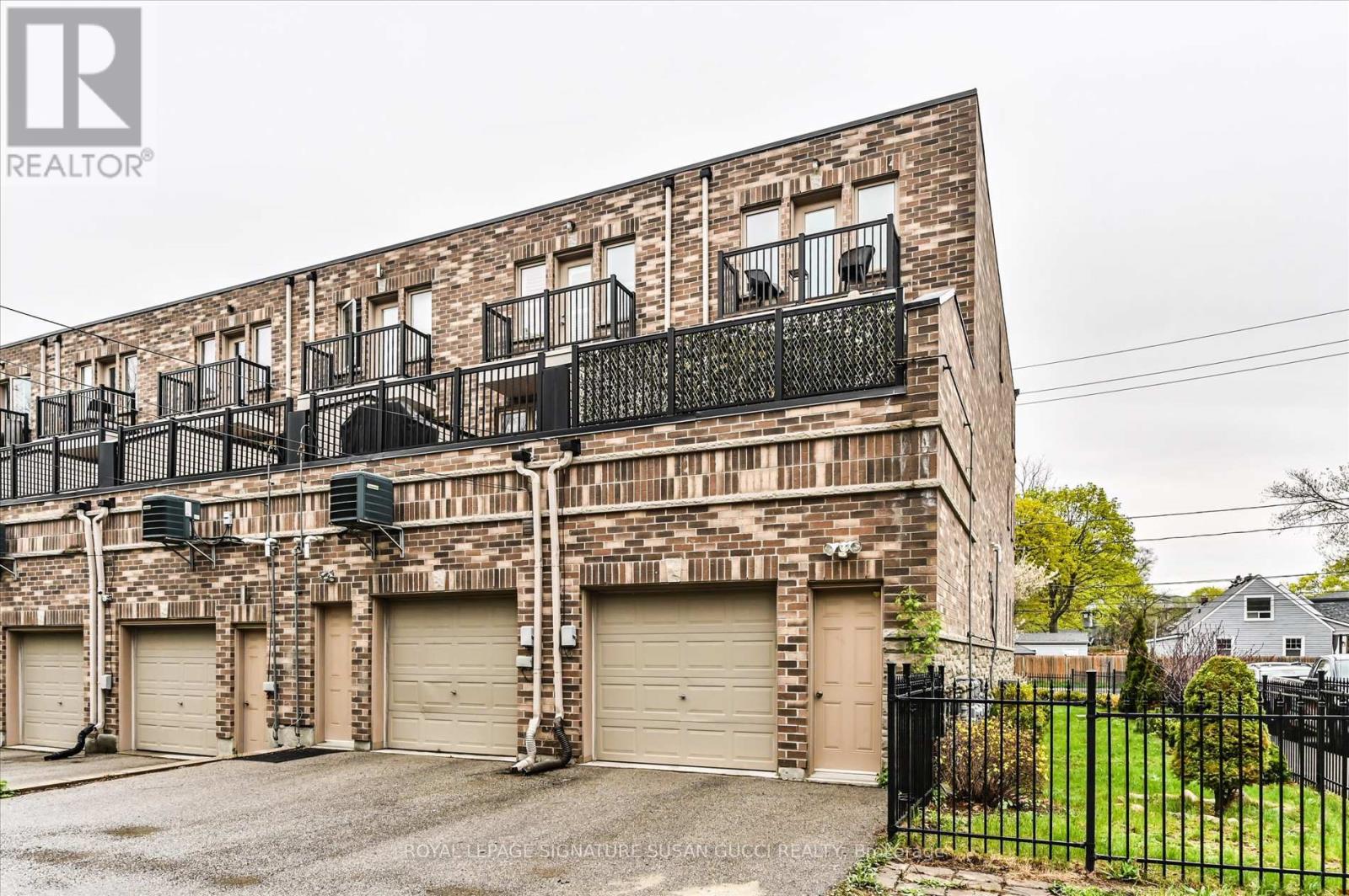 2833 St. Clair Avenue E, Toronto, Ontario  M4B 1N3 - Photo 36 - E13092250